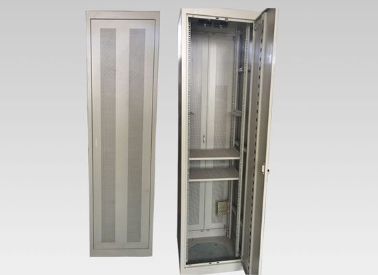 通訊機柜-9